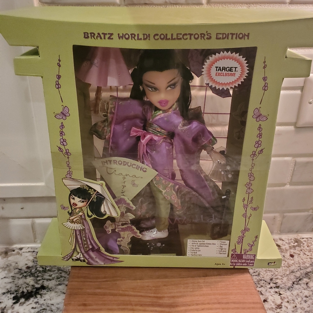 Bratz World Collector's Edition Doll in Purple Outfit